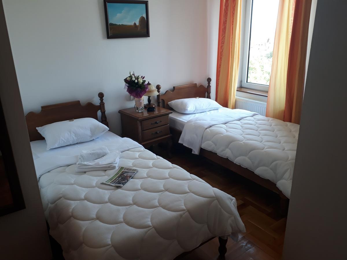 Hotel Cetojevic バニャ・ルカ エクステリア 写真