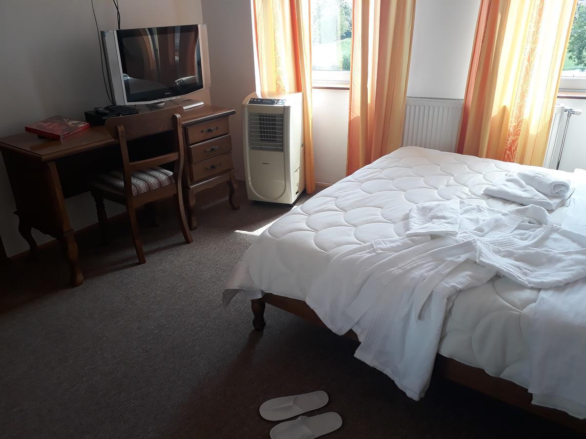 Hotel Cetojevic バニャ・ルカ エクステリア 写真
