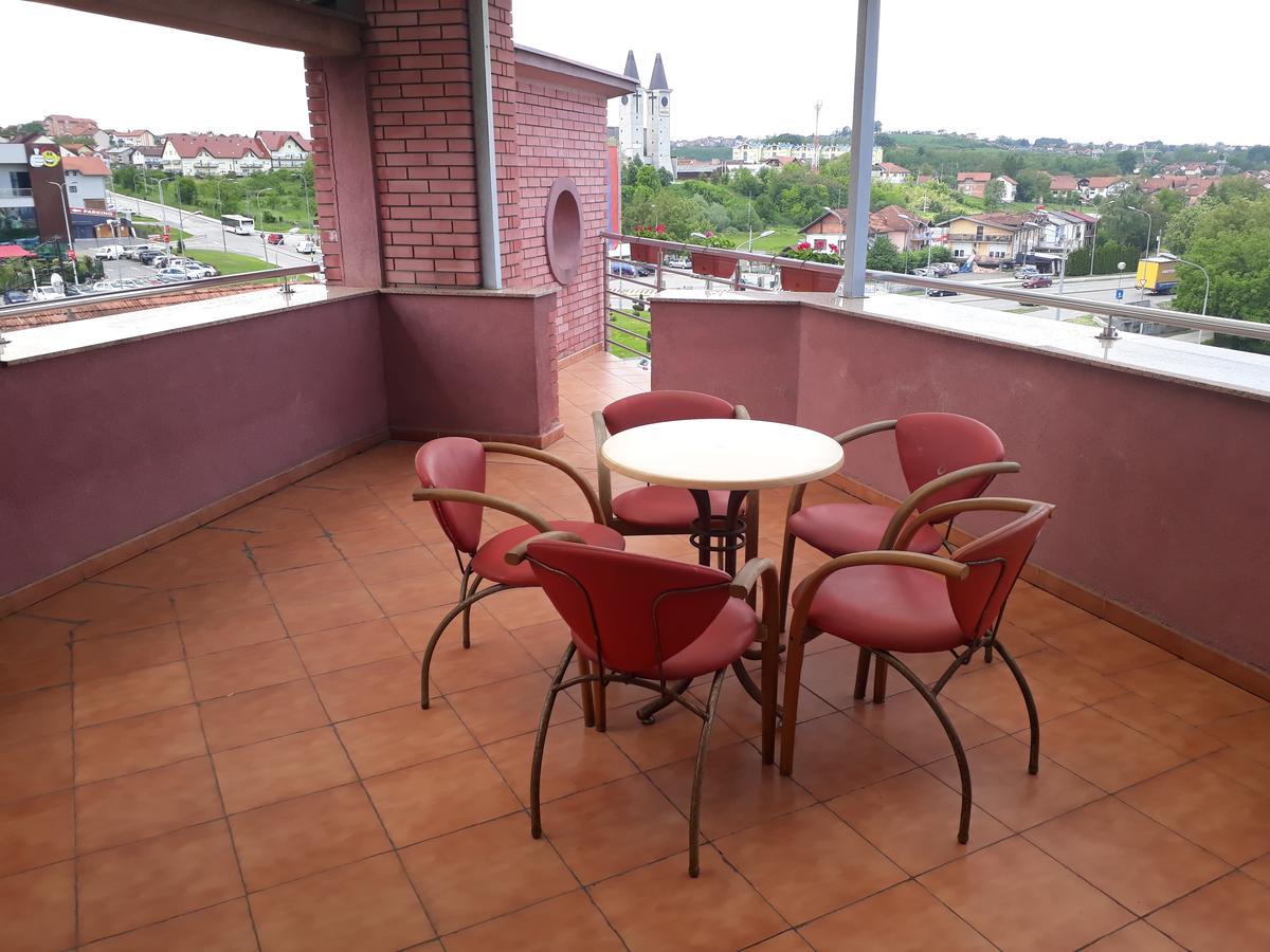 Hotel Cetojevic バニャ・ルカ エクステリア 写真